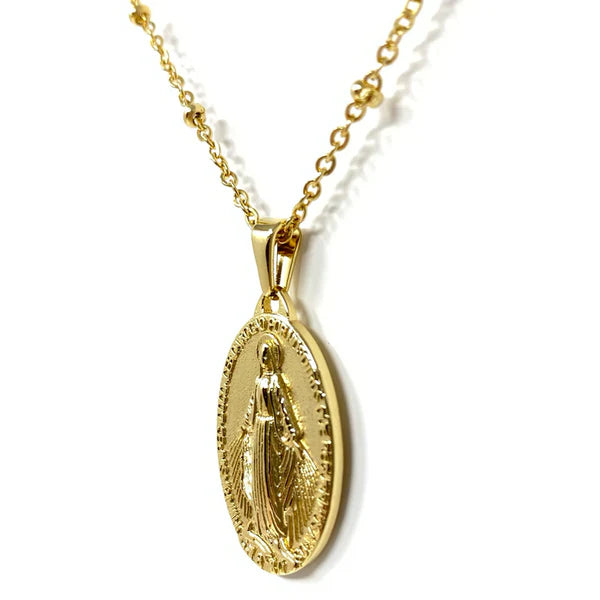 Delicado collar de la Virgen María